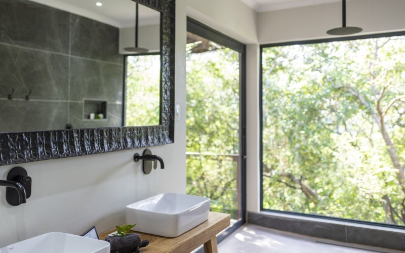 Sungulwane-Bathroom